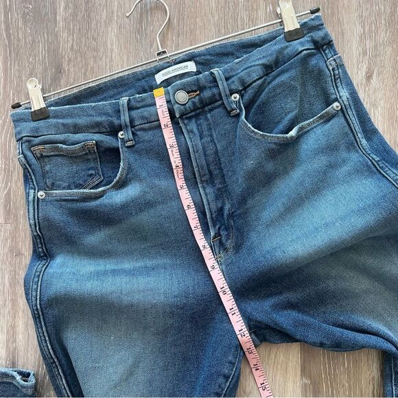 Good American good curve skinny jean w/ distressed knee Women’s Size 14 - Picture 3 of 7